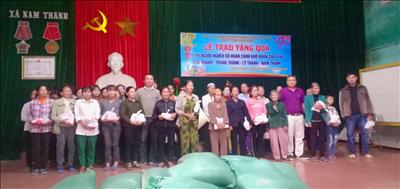 Hoạt động kinh doanh gắn liền với thiện nguyện của nhà xe Hùng Hường và Công ty TNHH Cảnh Nghĩa