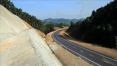 Trình Quốc hội xem xét đầu tư cao tốc Bắc – Nam phía Đông giai đoạn 2021 – 2025