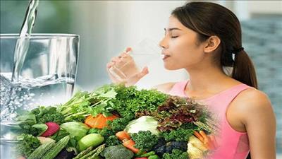 Lời khuyên của chuyên gia về chế độ ăn ngày nắng nóng