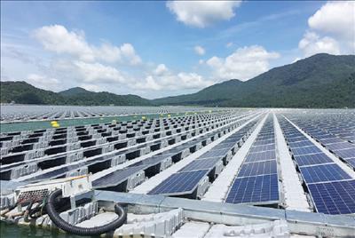 TP.HCM: Khuyến khích phát triển các nguồn năng lượng mới, năng lượng tái tạo