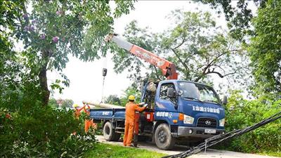 Phòng ngừa sự cố lưới điện và tai nạn điện trong mưa giông