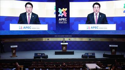 Chủ tịch nước Lương Cường phát biểu tại Hội nghị Thượng đỉnh Doanh nghiệp APEC 2025