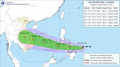 Bão Kalmaegi đang hướng vào Biển Đông và có khả năng mạnh lên