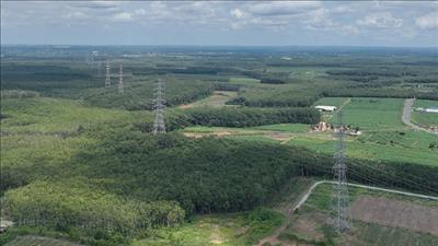 Đóng điện nhánh rẽ đường dây 220kV đấu nối từ trạm biến áp 500kV Chơn Thành