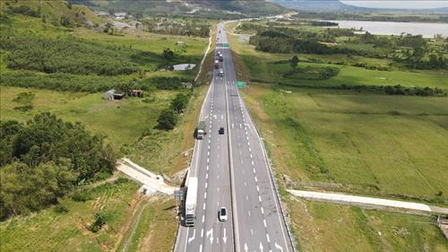 Hơn 3.800 km đường bộ cao tốc đã được đưa vào khai thác, thông xe kỹ thuật
