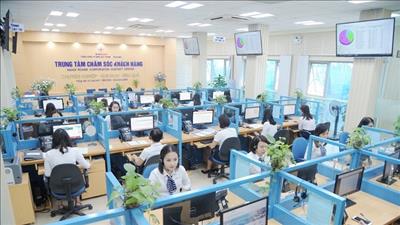 Ngành điện vẫn tiếp nhận yêu cầu về dịch vụ điện của khách hàng 