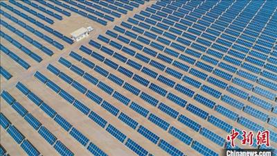 Nhà máy quang điện 1.000 MW kết nối lưới điện Trung Quốc