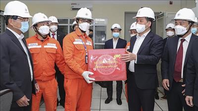 Bộ trưởng Bộ Công Thương chúc Tết cán bộ công nhân viên EVN