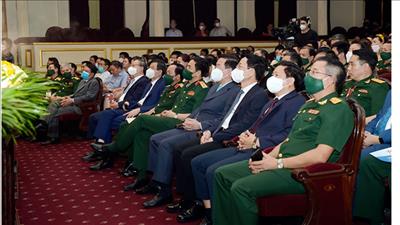 Trao giải cuộc thi viết về bảo vệ nền tảng tư tưởng của Đảng trong tình hình mới