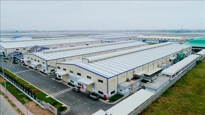 Sử dụng năng lượng xanh trong sản xuất công nghiệp và công trình xây dựng