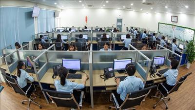 Kiểm soát mức tiêu thụ điện tăng mùa nắng nóng bằng công nghệ số