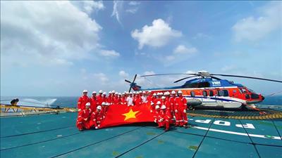 Hành trình cảm xúc của người dầu khí