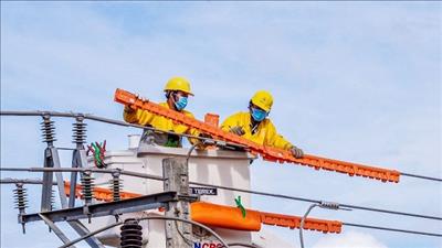 Khẩn trương xây dựng lộ trình, phương án giá bán lẻ điện bình quân năm 2023