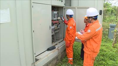 Thực hiện nghiêm các giải pháp để đảm bảo cung ứng điện những tháng còn lại của năm 2024