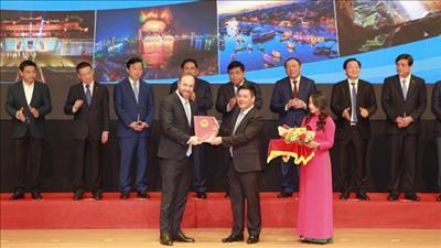 Trao quyết định phê duyệt chủ trương đầu tư dự án điện khí Sơn Mỹ 2 