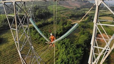Tập trung thực hiện những giải pháp đảm bảo cung ứng điện trong năm 2024