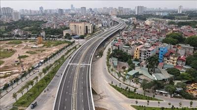 Thi đua đẩy mạnh phát triển kết cấu hạ tầng đồng bộ, hiện đại
