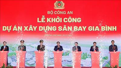 Tổ chức khởi công, khánh thành đồng loạt các công trình lớn chào mừng 50 năm giải phóng miền Nam, thống nhất đất nước