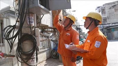 Việc điều chỉnh giá điện sẽ được tính toán, đánh giá, cân nhắc đầy đủ tác động