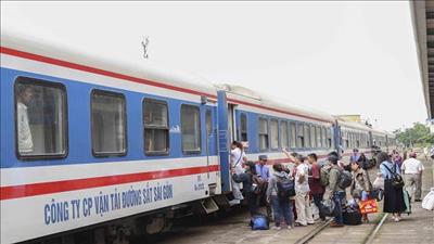 Giảm 40% vé tàu trong dịp hè