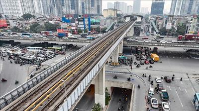 Thủ tướng yêu cầu tăng cường phương tiện vận tải phục vụ nhân dân dịp Tết