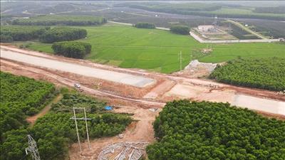 Hà Tĩnh: Đẩy nhanh tiến độ di dời công trình lưới điện phục vụ thi công cao tốc Bắc - Nam
