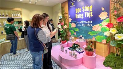 Khai mạc không gian trưng bày, livestream “Sức sống hàng Việt” lần thứ 2 năm 2026