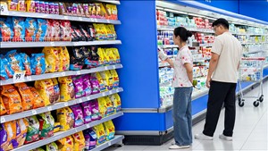 Kiểm soát giá, bảo đảm nguồn cung hàng hóa trong những tháng cuối năm