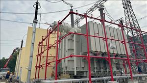Đóng điện dự án nâng công suất trạm biến áp 500kV Hòa Bình