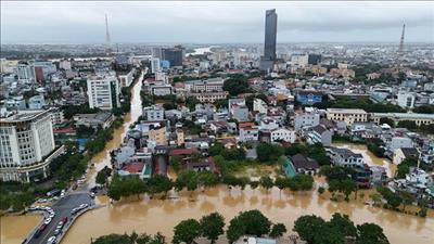 Tiếp tục hỗ trợ khẩn cấp kinh phí cho thành phố Huế khắc phục thiệt hại do mưa lũ