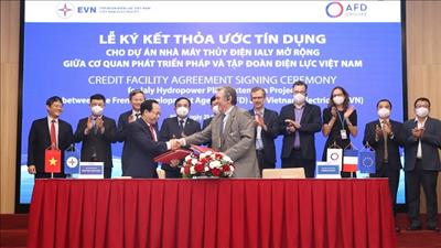 Ký kết thỏa ước tín dụng cho dự án Nhà máy thủy điện Ialy mở rộng