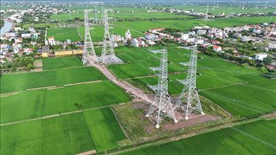 Chính phủ giữ nguyên mục tiêu tăng trưởng GDP năm 2025 từ 8% trở lên