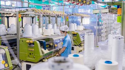 Tình hình kinh tế - xã hội tiếp tục xu hướng tích cực, tháng sau tốt hơn tháng trước