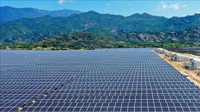 Kinh tế tư nhân đầu tư hạ tầng phát triển năng lượng sạch