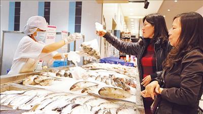 Kiểm soát lạm phát, hỗ trợ mục tiêu tăng trưởng