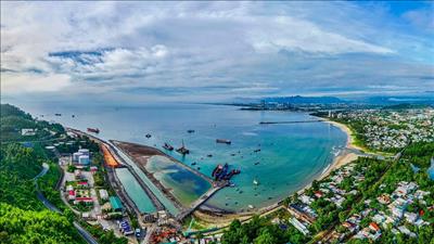 Chung tay hành động vì khí hậu, thúc đẩy phát triển kinh tế biển xanh bền vững