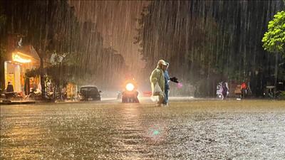 Bắc Bộ rét đậm, rét hại; Trung Bộ tiếp tục mưa lớn