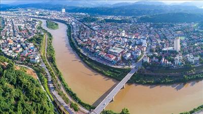Lào Cai cần tập trung đổi mới mô hình phát triển dựa trên đẩy mạnh ứng dụng công nghệ, chuyển đổi số