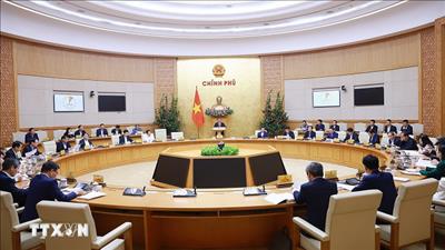 Cắt giảm tối đa thủ tục hành chính, giảm phiền hà cho người dân, doanh nghiệp