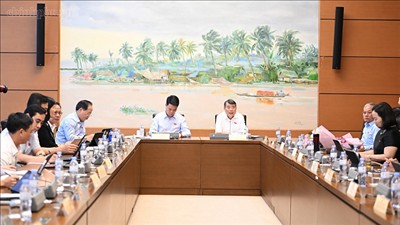 Thủ tướng: Không để tăng giá vô lý với nhà ở cho người thu nhập thấp