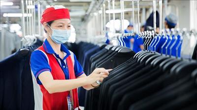 Từ 1/7/2022, tăng lương tối thiểu vùng cho người lao động