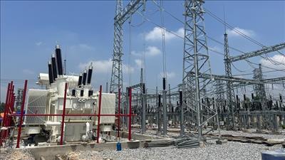 Đẩy nhanh tiến độ thi công dự án lắp MBA thứ 2 TBA 220kV Lưu Xá