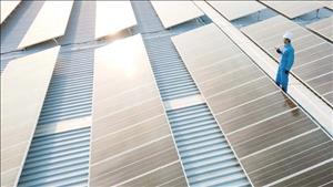 Nhà máy điện mặt trời trên mái nhà lớn nhất thế giới