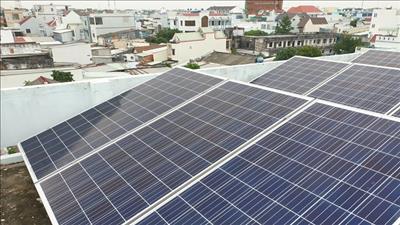 Phát triển bền vững nguồn năng lượng tái tạo ở khu vực miền Tây 