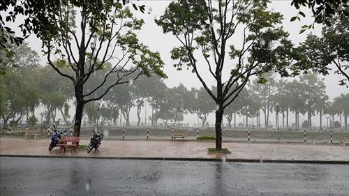 Thời tiết ngày 18/6: Mưa dông ở nhiều khu vực, cần đề phòng lốc, sét