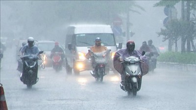 Nhiều khu vực có mưa dông vào chiều tối, cần đề phòng lốc, sét