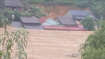 Mưa lũ kéo dài gây thiệt hại ước tính hơn 7.050 tỷ đồng, 18 người chết và mất tích