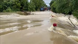 Ứng phó với mưa lũ ở khu vực miền Trung