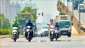 Bắc Bộ và Trung Bộ ngày nắng nóng, Nam Bộ có mưa dông