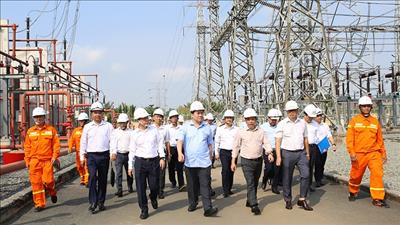 Bộ Công Thương kiểm tra công tác đảm bảo điện dịp Tết Nguyên đán tại TBA 500kV Nhà Bè
